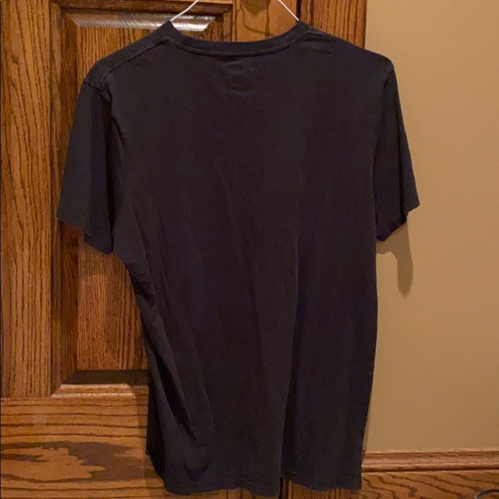 T-Shirt - Picture 3 of 3